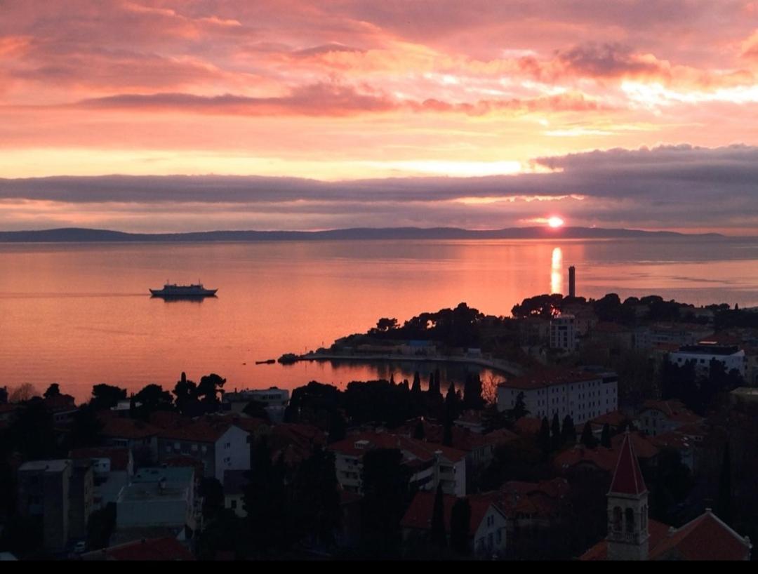 Appartamento Penthouse Horizont Spalato Esterno foto